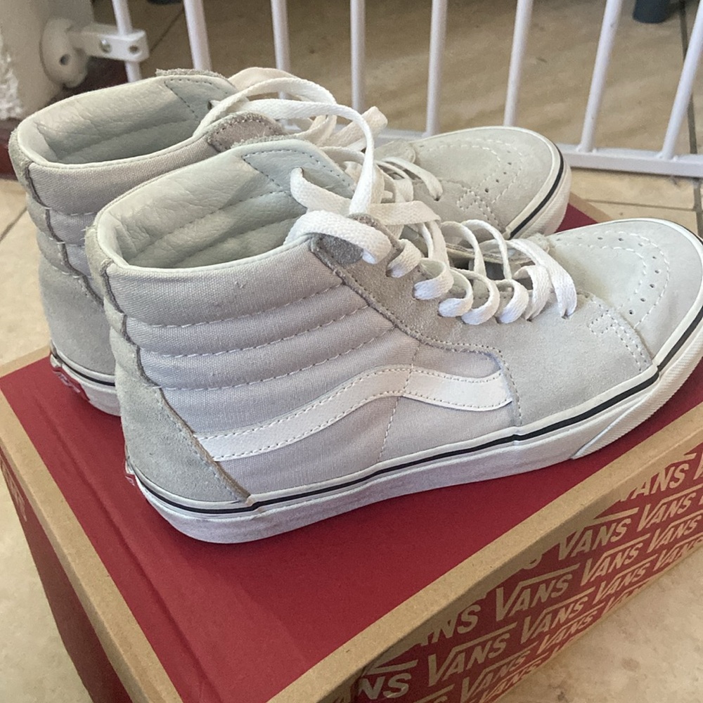 Vans - Picture 3 of 4